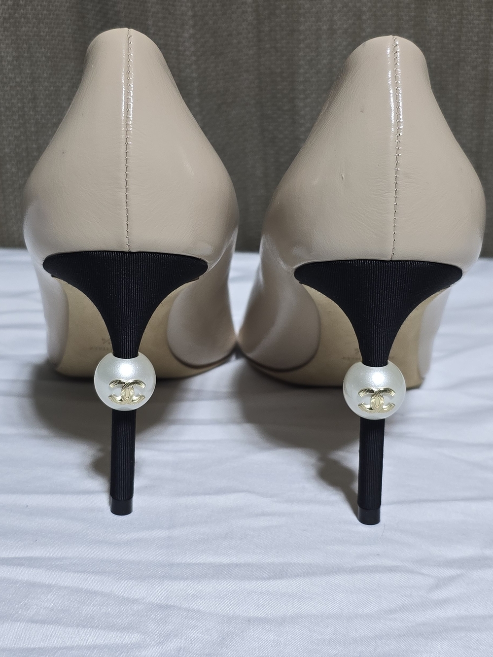 CHANEL Pearl CC Heel Patent Leather Cap Toe Pumps Nude Black 40.5